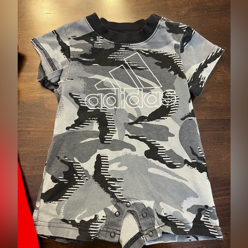 Adidas 6M Baby Snap Bottom Short Sleeve & Shorts One Piece - Picture 4 of 5
